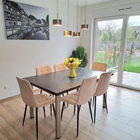 Chez Fernand A Maison Neuve Confort Avec Jardin Et Parking Inclus Semesterbostad *
