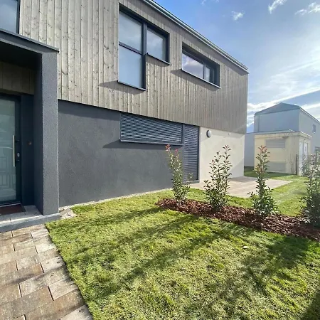 Chez Fernand A Maison Neuve Confort Avec Jardin Et Parking Inclus Holiday home *